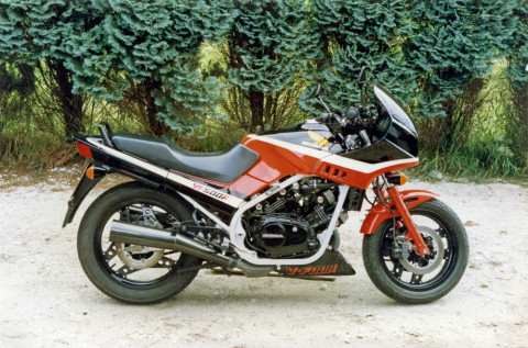 Honda VF 500F